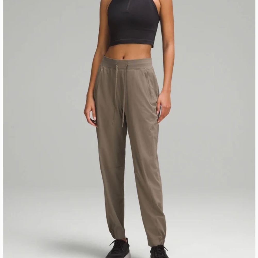 lululemon Joggers License to Train High-Rise Pant